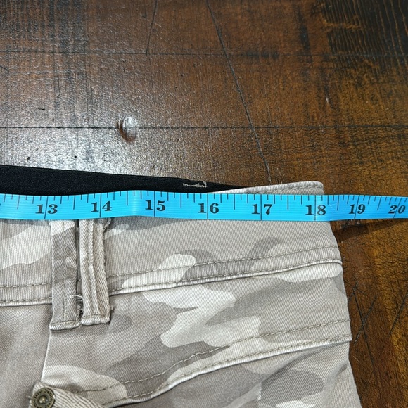 Democracy Ab-solution Light Camo Print Pants - Picture 8 of 9